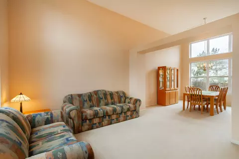 134 Primrose Ln, Bartlett, IL 60103 photo 3