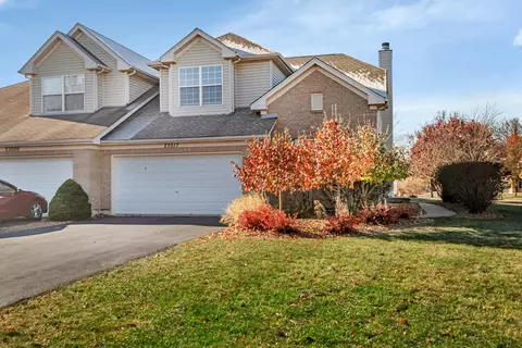 23017 Birch Ct, Plainfield, IL 60586 photo 2