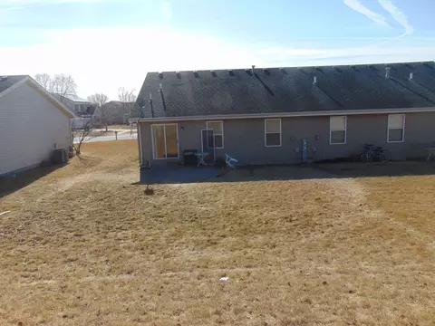 Exterior - 419 Davidson Dr, Minooka, IL 60447 photo 2 of 2
