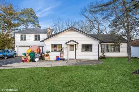 24043 N Overhill Dr, Lake Zurich, IL 60047