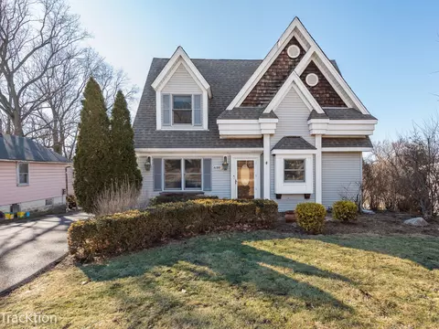 4508 Cross St, Downers Grove, IL 60515