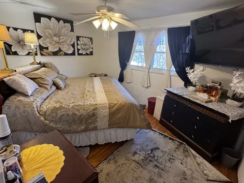 Bedroom - 3518 Chestnut Dr, Hazel Crest, IL 60429 photo 1 of 3
