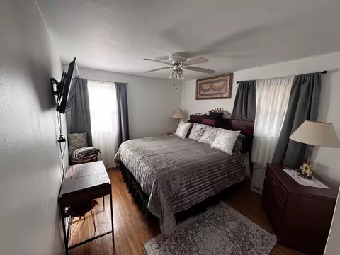 Bedroom - 3518 Chestnut Dr, Hazel Crest, IL 60429 photo 2 of 3