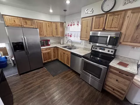 Kitchen - 3518 Chestnut Dr, Hazel Crest, IL 60429 photo 2 of 3
