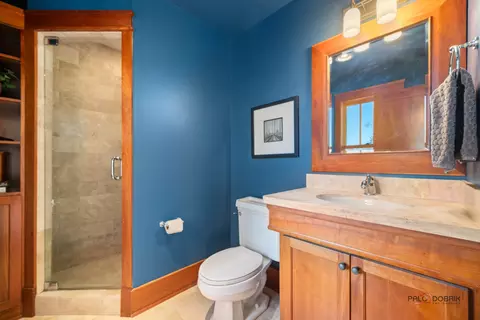Bath - 751 Moffett Rd, Lake Bluff, IL 60044 photo 2 of 4