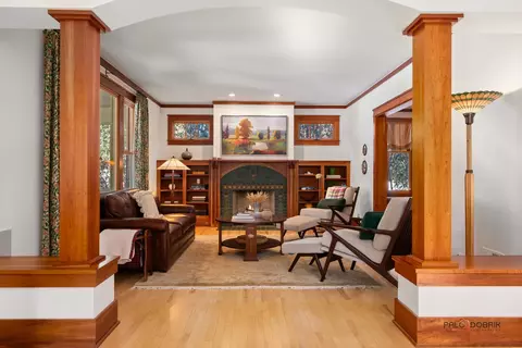 Living - 751 Moffett Rd, Lake Bluff, IL 60044 photo 1 of 5