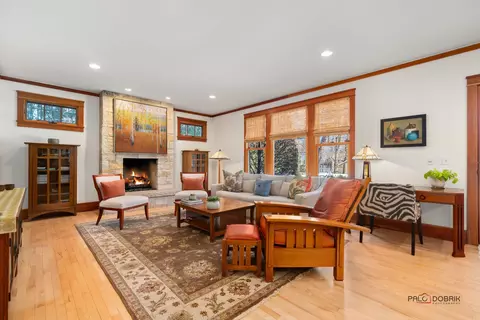 Living - 751 Moffett Rd, Lake Bluff, IL 60044 photo 5 of 5