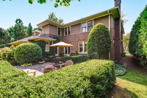 Exterior - 751 Moffett Rd, Lake Bluff, IL 60044 photo 8 of 11