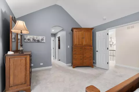 Entry Way - 1911 Wicklow Rd, Naperville, IL 60564 photo 4 of 5