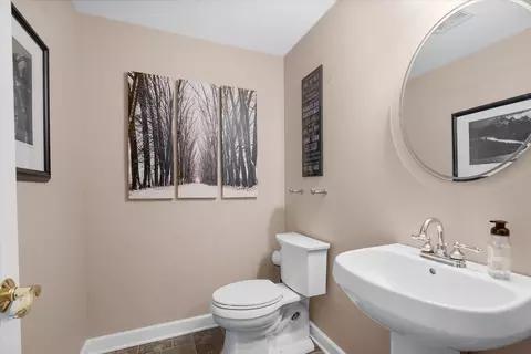 Bath - 1911 Wicklow Rd, Naperville, IL 60564 photo 8 of 8