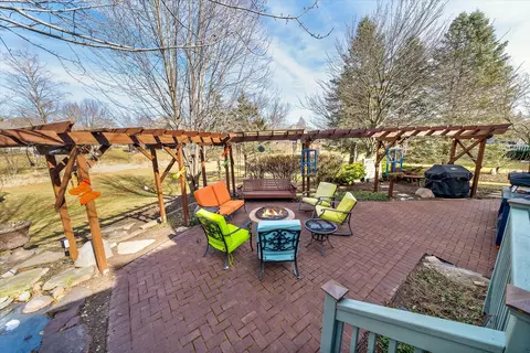 Exterior - 1911 Wicklow Rd, Naperville, IL 60564 photo 3 of 9