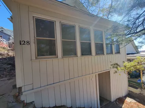 128 Chartres St, Lasalle, IL 61301