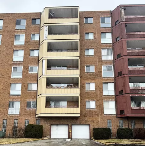 200 Park Ave #324, Calumet City, IL 60409