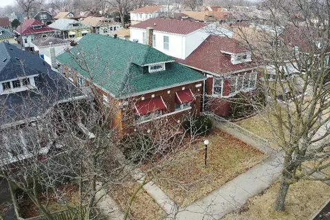 Undisclosed, Chicago, IL 60643