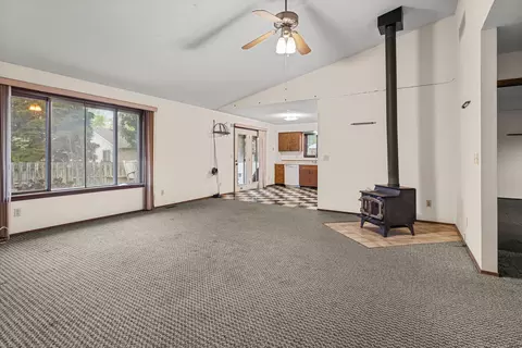 614 Compton Ave, Champaign, IL 61822 photo 6
