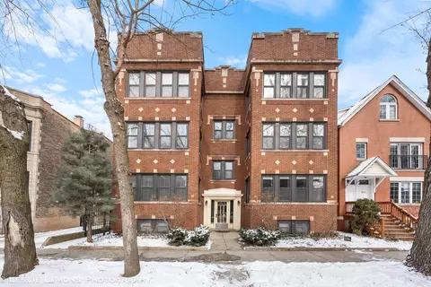 1514 W Byron St #2E, Chicago, IL 60613