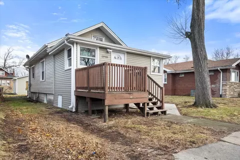 13903 S Dearborn St, Riverdale, IL 60827