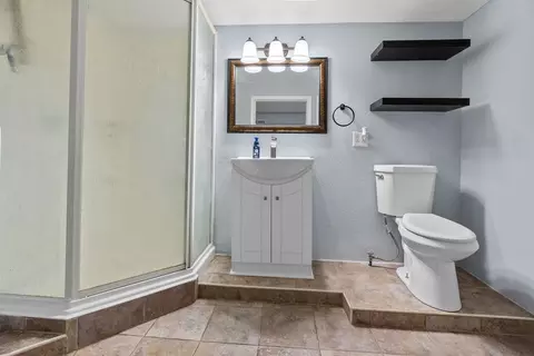 431 Bangs St, Aurora, IL 60505 photo 22