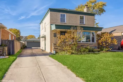 9114 S Francisco Ave, Evergreen Park, IL 60805