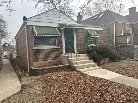 9927 S Parnell Ave, Chicago, IL 60628