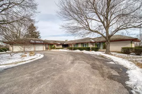 49 W226 Jericho Rd, Big Rock, IL 60511