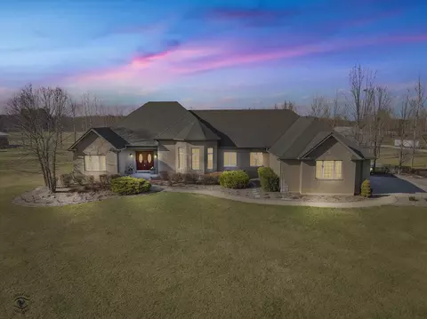 23048 W Stevens Ln, Wilmington, IL 60481