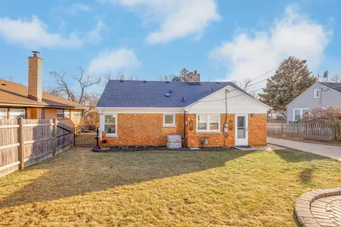 1221 E Illinois St, Wheaton, IL 60187 photo 23