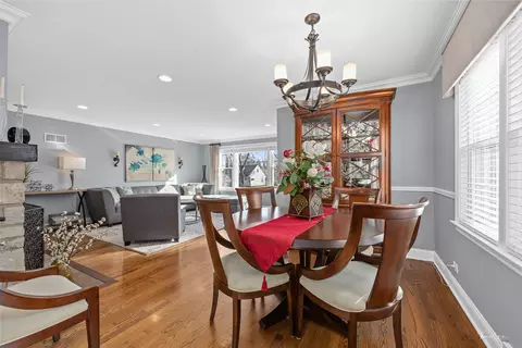1221 E Illinois St, Wheaton, IL 60187 photo 10
