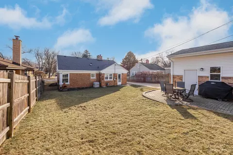 1221 E Illinois St, Wheaton, IL 60187 photo 20