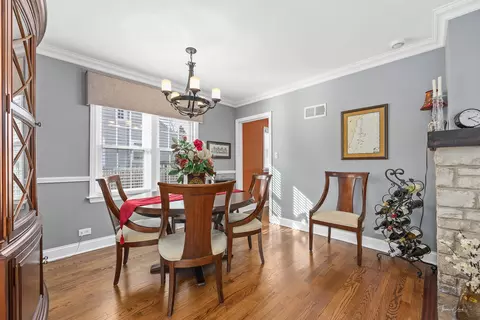 1221 E Illinois St, Wheaton, IL 60187 photo 9