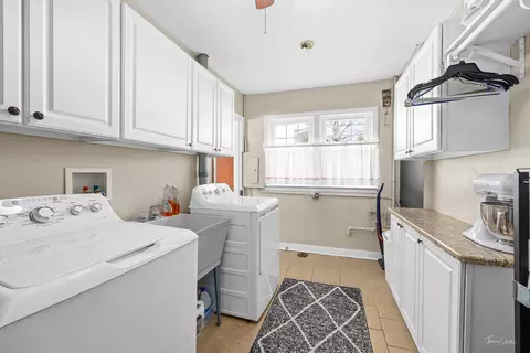 1221 E Illinois St, Wheaton, IL 60187 photo 19