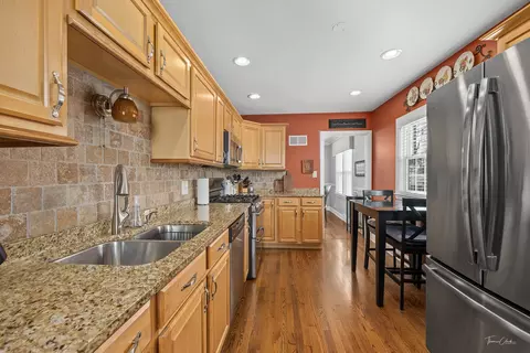 1221 E Illinois St, Wheaton, IL 60187 photo 13