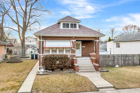 9218 S Homan Ave, Evergreen Park, IL 60805