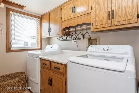 345 Mayfair Dr, Aurora, IL 60504 photo 25