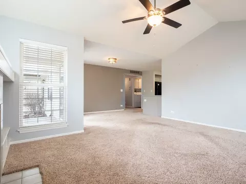 1362 Spencer Ln #1362, Batavia, IL 60510 photo 4
