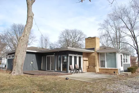 Other - 906 S Main St, Wheaton, IL 60189 photo 2 of 4