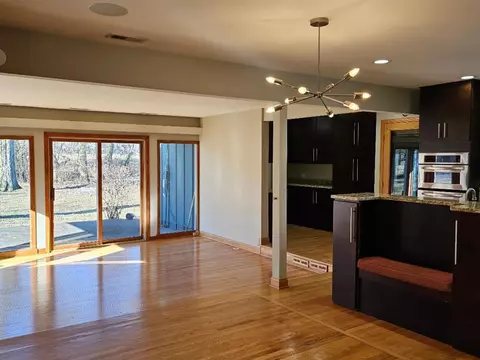 Living - 906 S Main St, Wheaton, IL 60189 photo 2 of 7