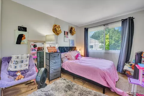 Bedroom - 854 Cambridge Pl #128C, Wheeling, IL 60090 photo 3 of 3