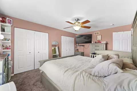 Bedroom - 7619 Briarcliff Dr, Plainfield, IL 60586 photo 3 of 5