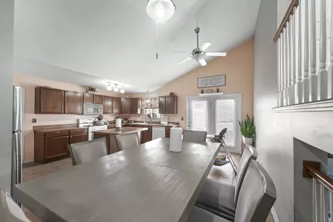 Dining - 7619 Briarcliff Dr, Plainfield, IL 60586 photo 2 of 2
