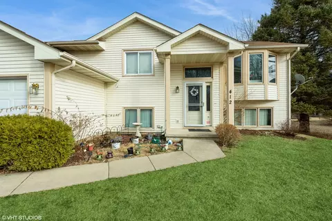 412 Lamplighter Loop, Poplar Grove, IL 61065