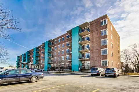 9355 Irving Park Rd #519, Schiller Park, IL 60176
