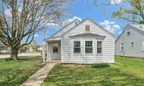 Exterior - 401 E Wabash Ave, Rantoul, IL 61866 photo 7 of 8