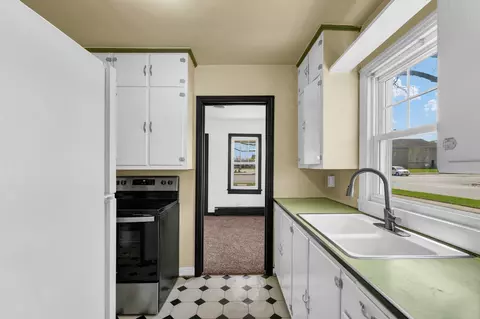 Kitchen - 401 E Wabash Ave, Rantoul, IL 61866 photo 1 of 5