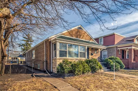 7913 S Dante Ave, Chicago, IL 60619