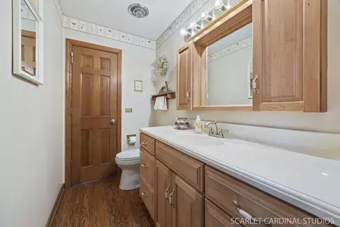 2 S345 Arrowhead Dr, Wheaton, IL 60189 photo 11