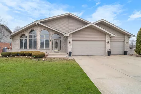 8430 Horizon Ct, Tinley Park, IL 60487