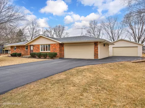 7155 Cindy Dr, Rockford, IL 61109