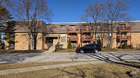 1925 Tall Oaks Dr #3703, Aurora, IL 60505