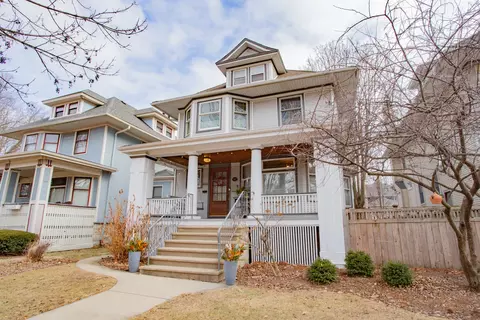 804 Gunderson Ave, Oak Park, IL 60304